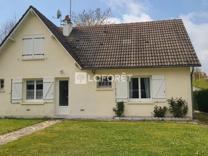 Photo Maison à Escrennes au prix de 199 000€