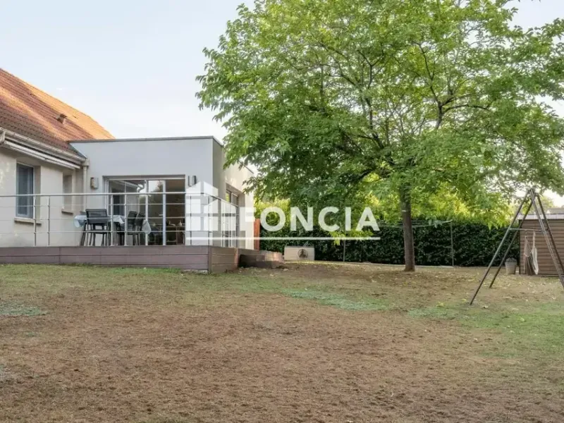 Photo Maison à Montfort-Le-Gesnois au prix de 220 000€