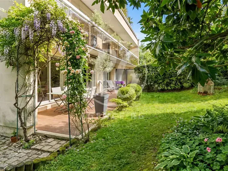 Photo Appartement à Garches au prix de 725 000€