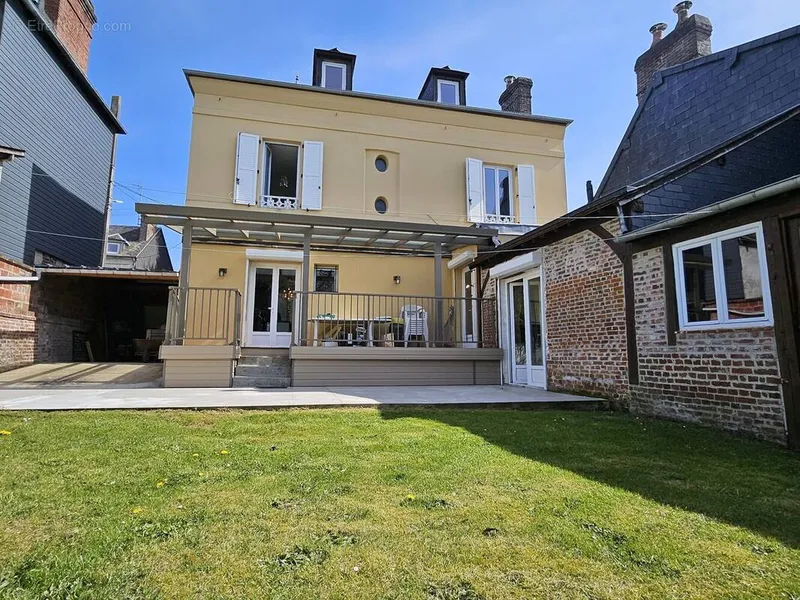 Photo Maison à Lisieux au prix de 299 900€