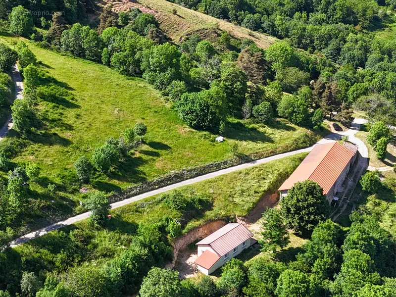 Photo Maison à Saint-Pierre-Sur-Doux au prix de 270 000€