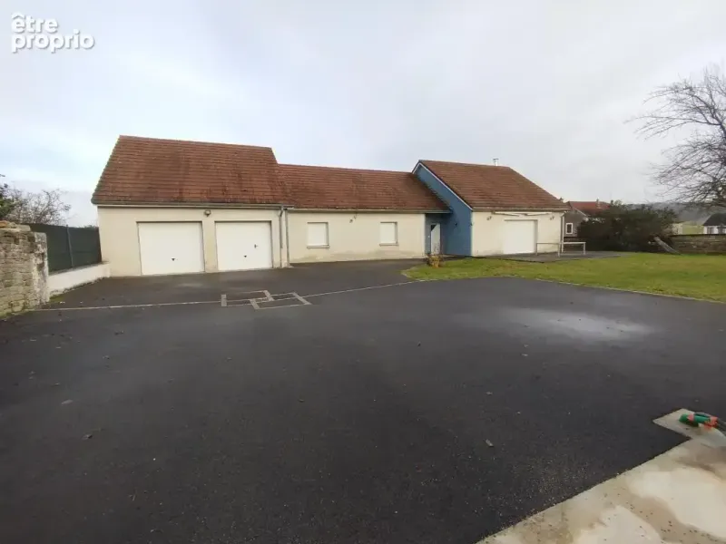 Photo Maison à Auxon au prix de 240 000€