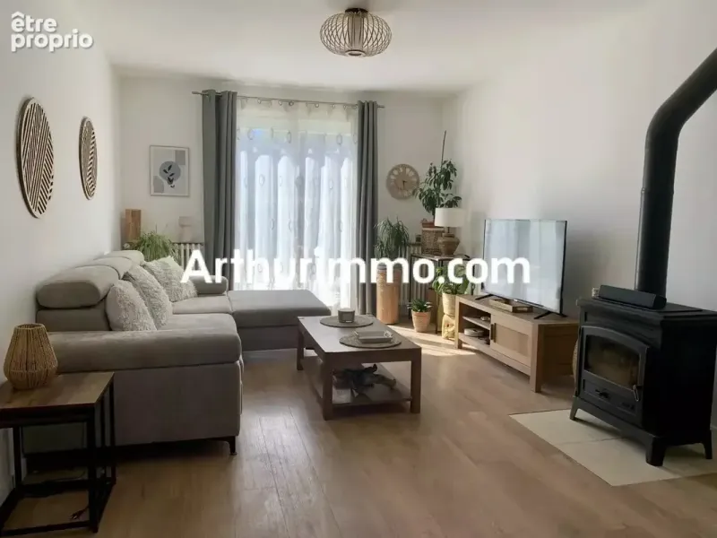 Photo Maison à La Pommeraie-Sur-Sevre au prix de 183 000€