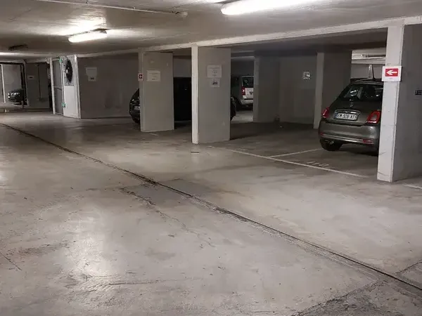 Photo Parking à Nice au prix de 28 000€