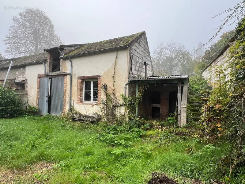 Photo Autres à Pont-Sur-Yonne au prix de 54 500€
