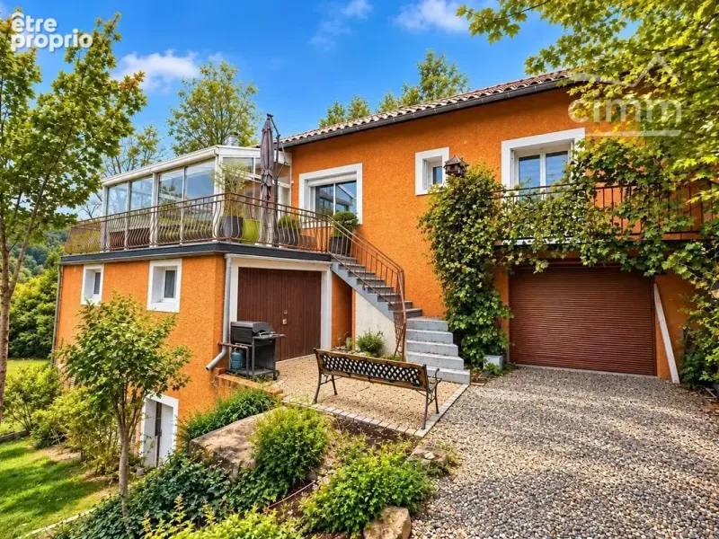 Photo Maison à Vertolaye au prix de 169 000€