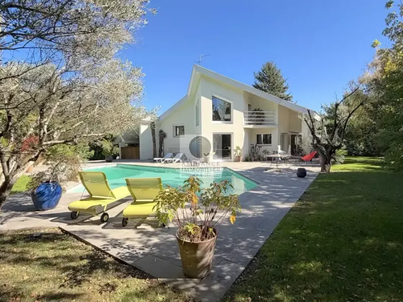 Photo Maison à Guilherand-Granges au prix de 590 000€