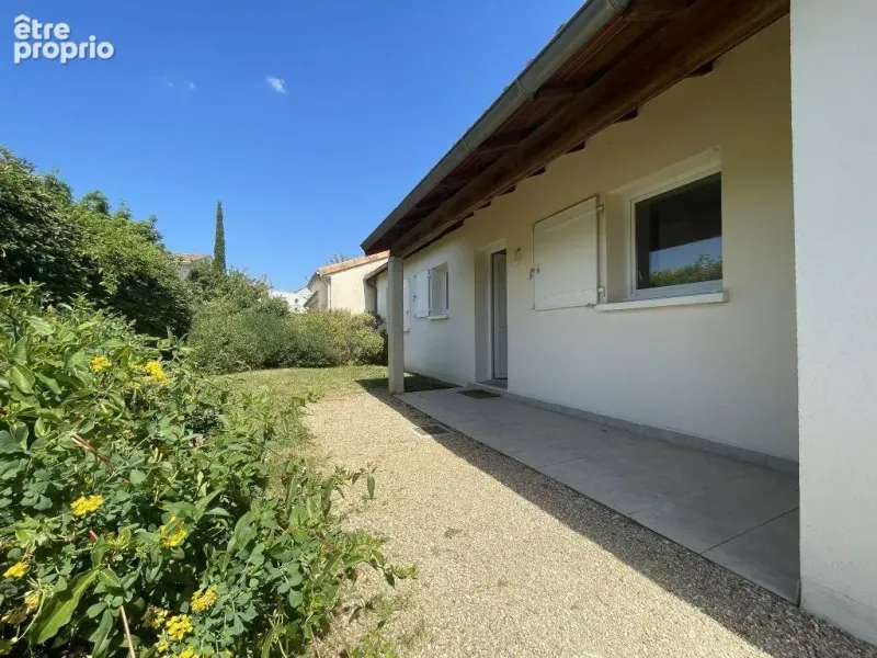 Une maison fonctionnelle et entretenue à 3 mn du CHU.