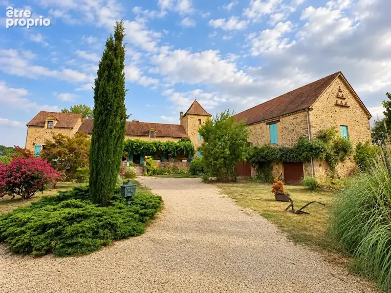 Photo Maison à Salles-De-Belves au prix de 495 400€