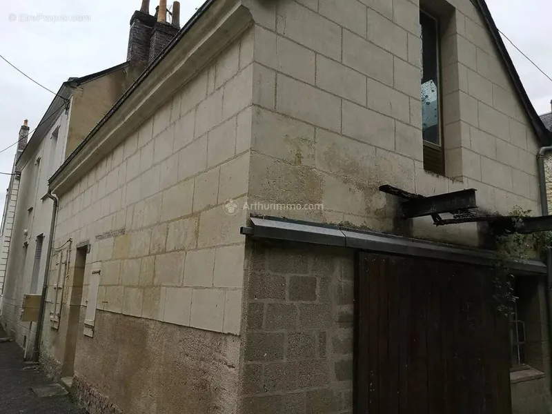 Photo Maison à La Chartre-Sur-Le-Loir au prix de 33 000€