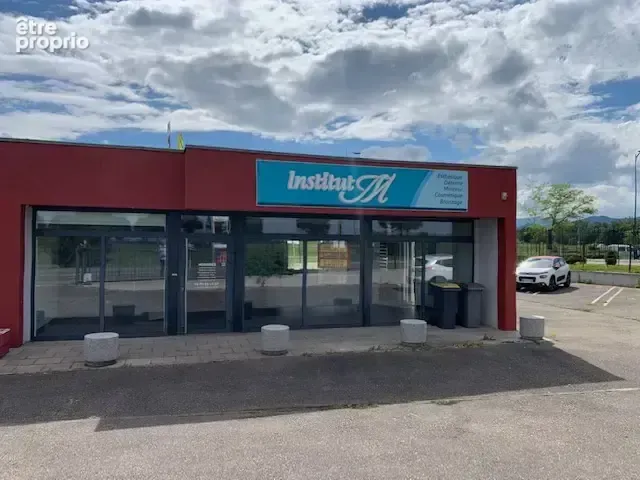 Photo Commerce à Wittelsheim au prix de 320 000€