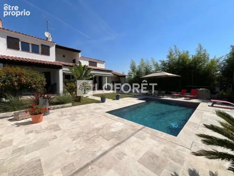 Photo Maison à Saint-Laurent-Du-Var au prix de 665 000€