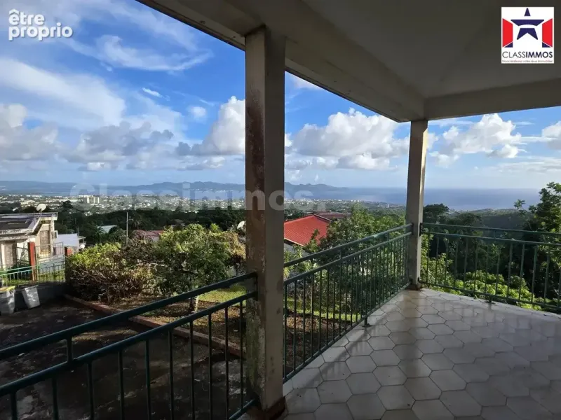 Photo Maison à Fort-De-France au prix de 349 950€