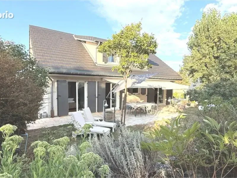 Photo Maison à Saint-Quentin-Fallavier au prix de 440 000€