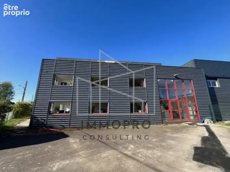 Photo Commerce à La Saussaye au prix de 985 000€