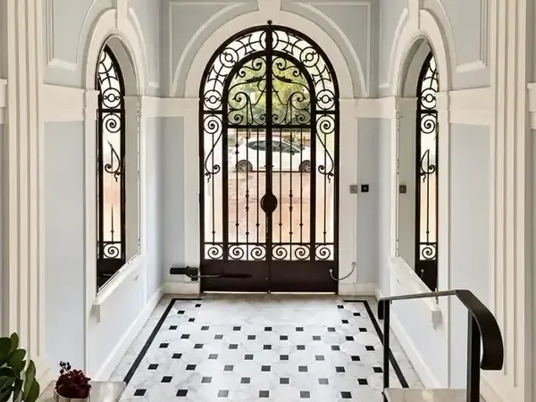 Photo Appartement à Antibes au prix de 752 856€