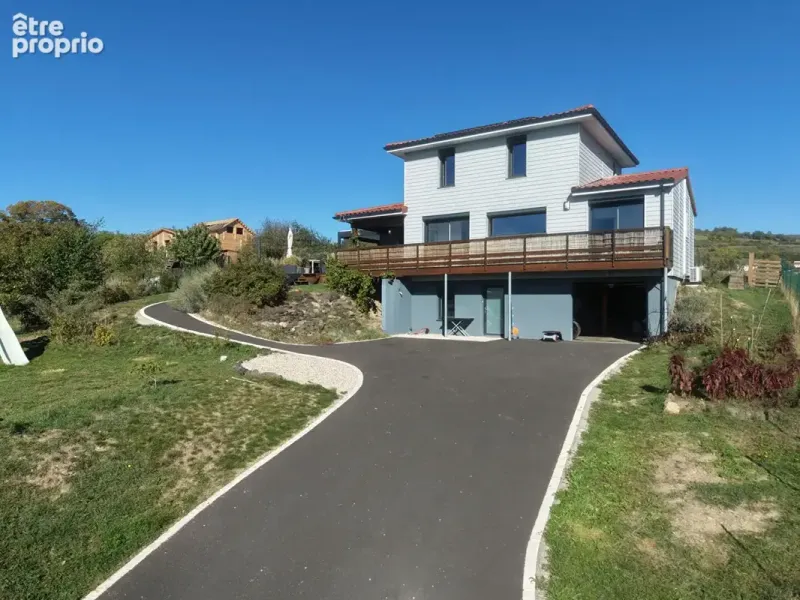 Photo Maison à Ludesse au prix de 377 000€