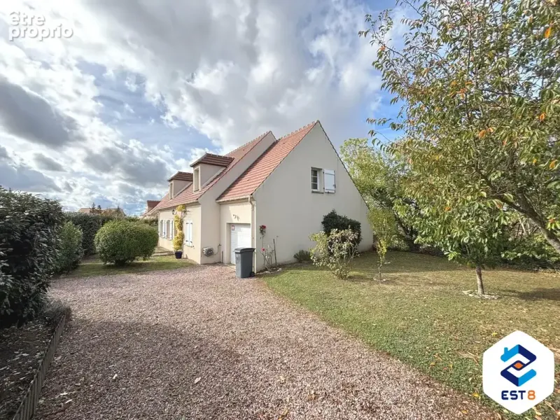 Photo Maison à Lachelle au prix de 318 000€