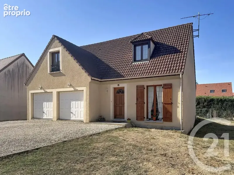 Photo Maison à Saint-Julien-Les-Villas au prix de 236 000€