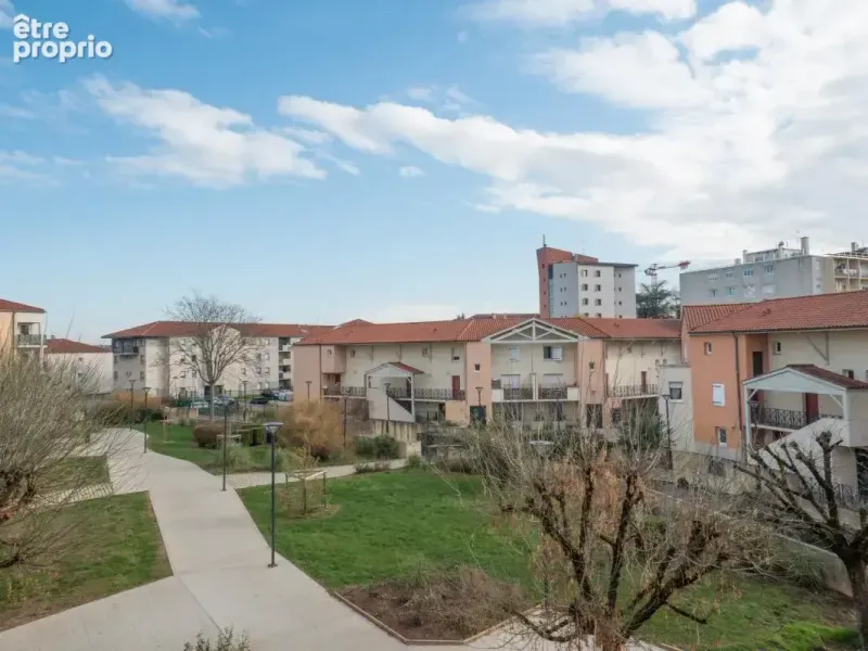 Photo Appartement à Villefranche-Sur-Saone au prix de 111 568€