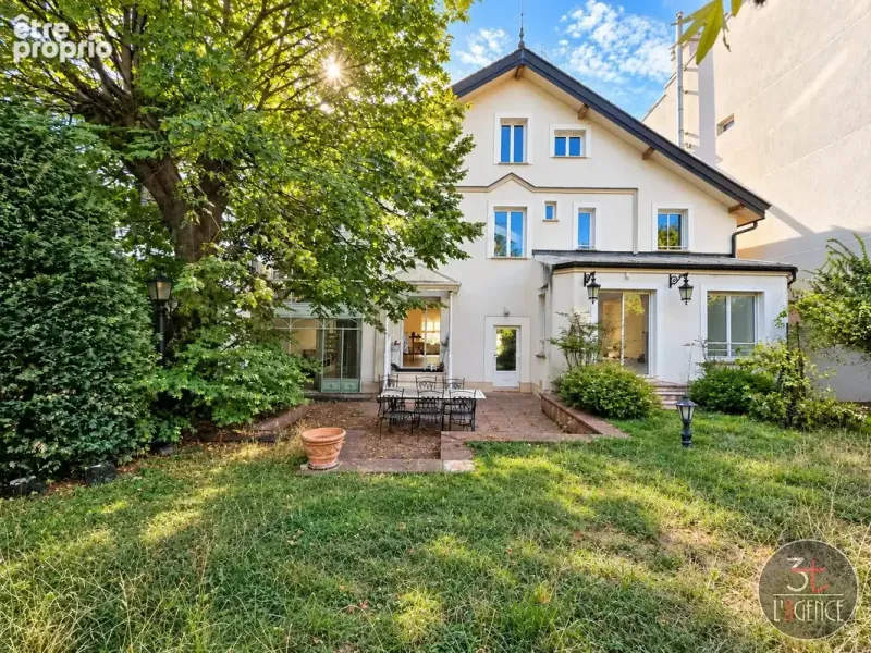 Photo Maison à Fontenay-Sous-Bois au prix de 1 860 000€