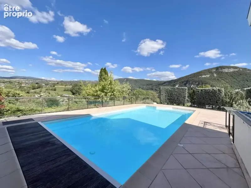 Photo Maison à La Balme-De-Sillingy au prix de 990 000€