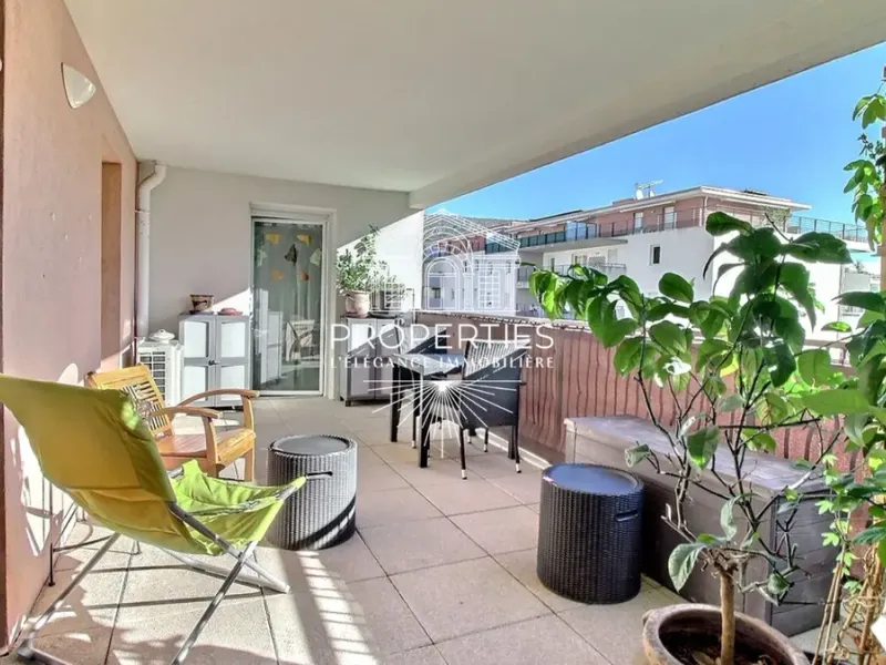 Photo Appartement à Le Lavandou au prix de 575 000€