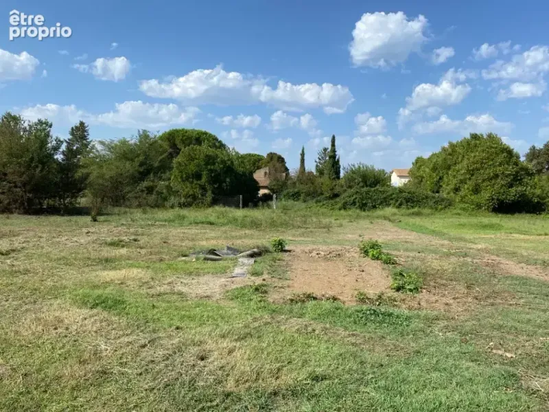 Photo Terrain à Morieres-Les-Avignon au prix de 134 900€