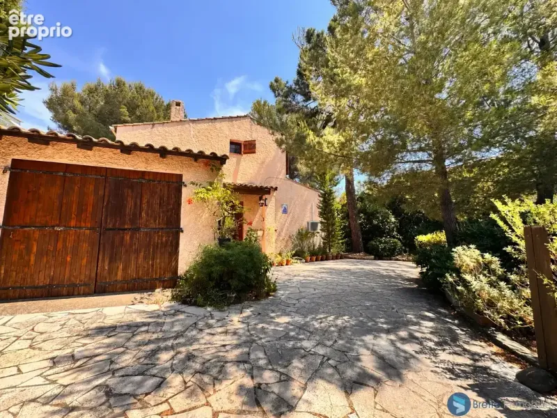 Photo Maison à Saint-Mandrier-Sur-Mer au prix de 460 000€