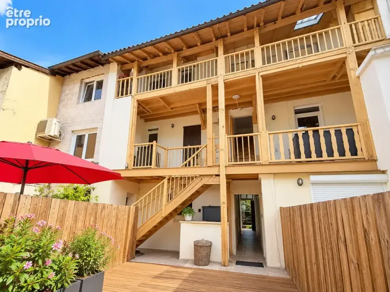 Photo Autres à Bourgoin-Jallieu au prix de 781 500€