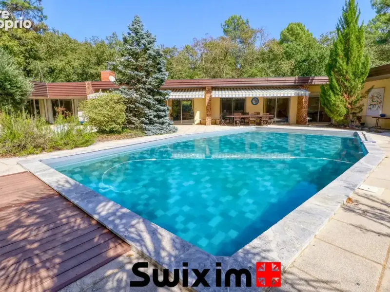 Photo Maison à Saint-Medard-En-Jalles au prix de 1 250 000€