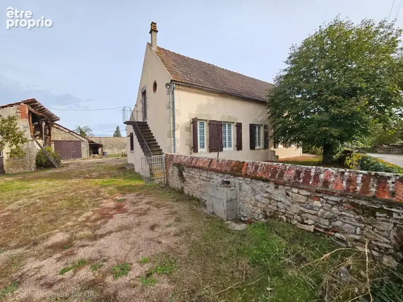 Photo Maison à Saint-Pourcain-Sur-Sioule au prix de 128 500€