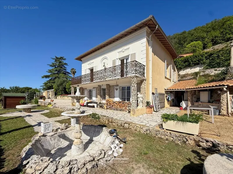 Photo Maison à Tourrettes-Sur-Loup au prix de 950 000€