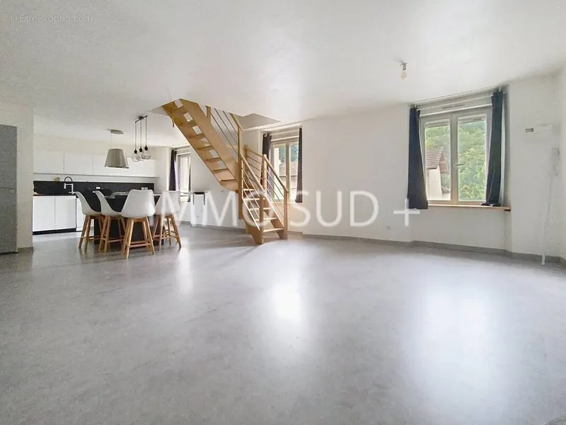 Photo Maison à Vif au prix de 265 000€