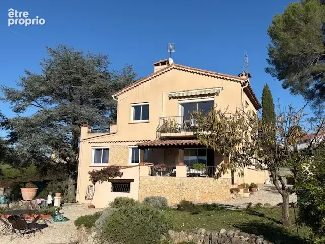 Photo Maison à Mougins au prix de 370 000€