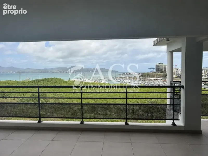 Photo Appartement à Fort-De-France au prix de 470 000€