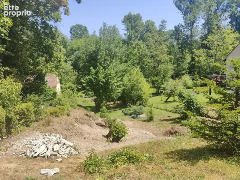 Photo Terrain à Saint-Cyr-La-Riviere au prix de 60 000€
