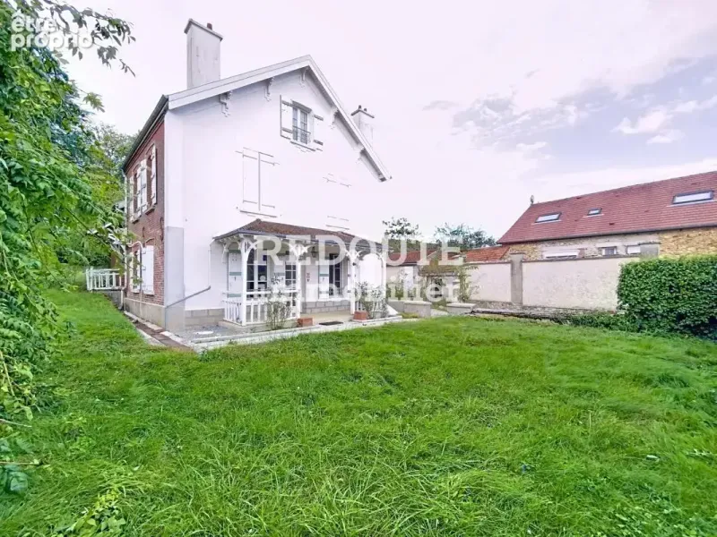 Photo Maison à Villers-Aux-Bois au prix de 174 000€