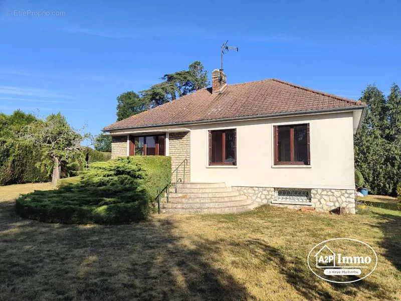 Photo Maison à La Haye-Malherbe au prix de 149 000€