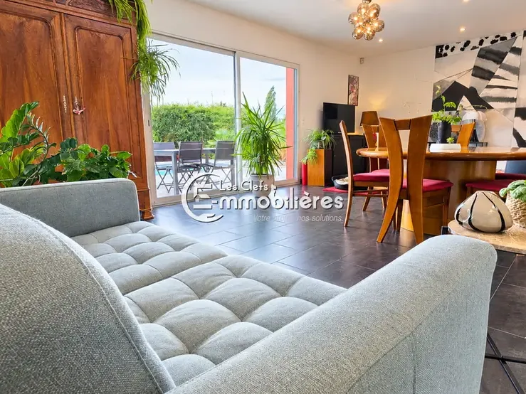 Photo Maison à Saint-Germain-Du-Bois au prix de 315 000€