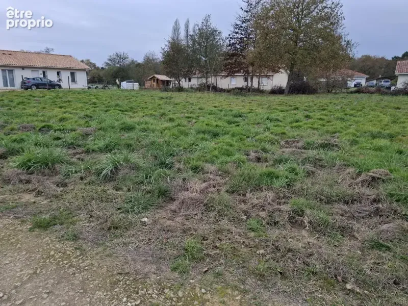 Photo Terrain à Labrit au prix de 38 022€