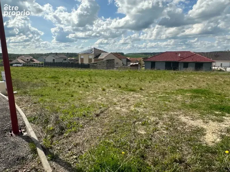 Photo Terrain à Kuntzig au prix de 105 000€
