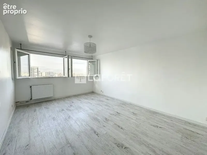 Photo Appartement à Bagnolet au prix de 225 000€