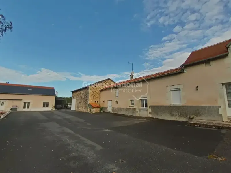 Photo Maison à Marigny-Marmande au prix de 299 500€