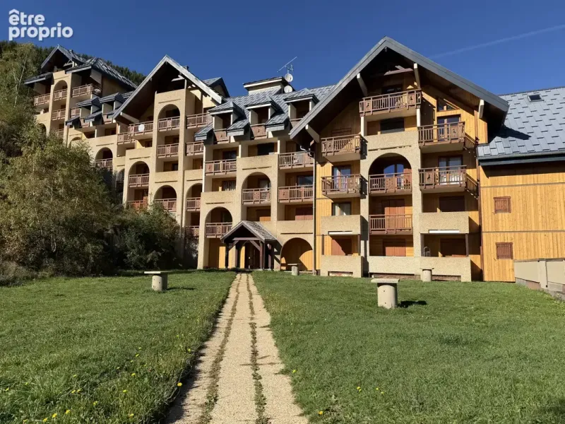 Photo Appartement à Mont-De-Lans au prix de 175 000€