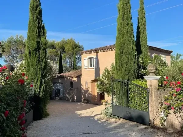 Photo Maison à Saint-Martin-D'ardeche au prix de 384 000€