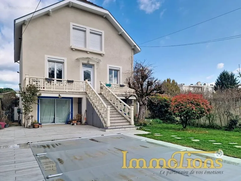 Photo Maison à Saint-Marcellin au prix de 445 000€