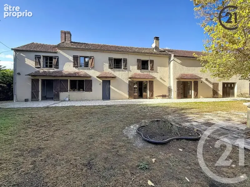 Photo Maison à Charbuy au prix de 189 000€