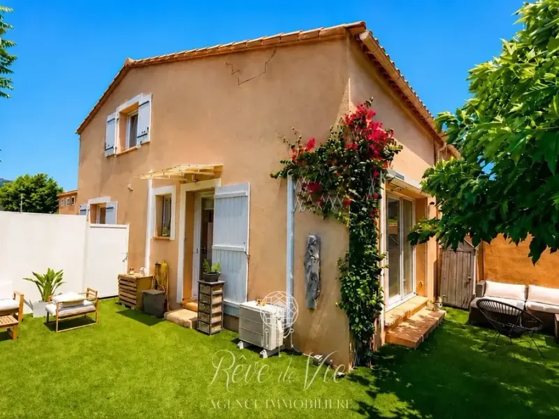 Photo Maison à Bormes-Les-Mimosas au prix de 410 000€