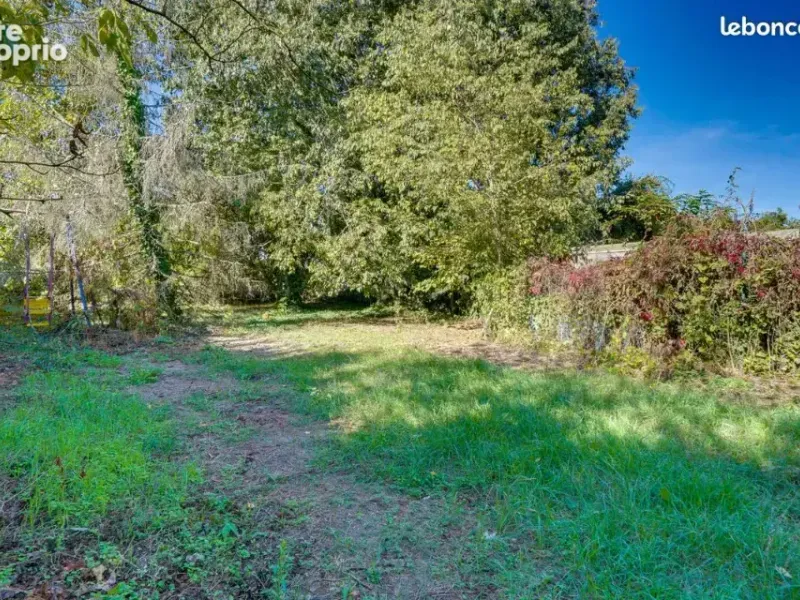 Photo Terrain à Portets au prix de 38 900€